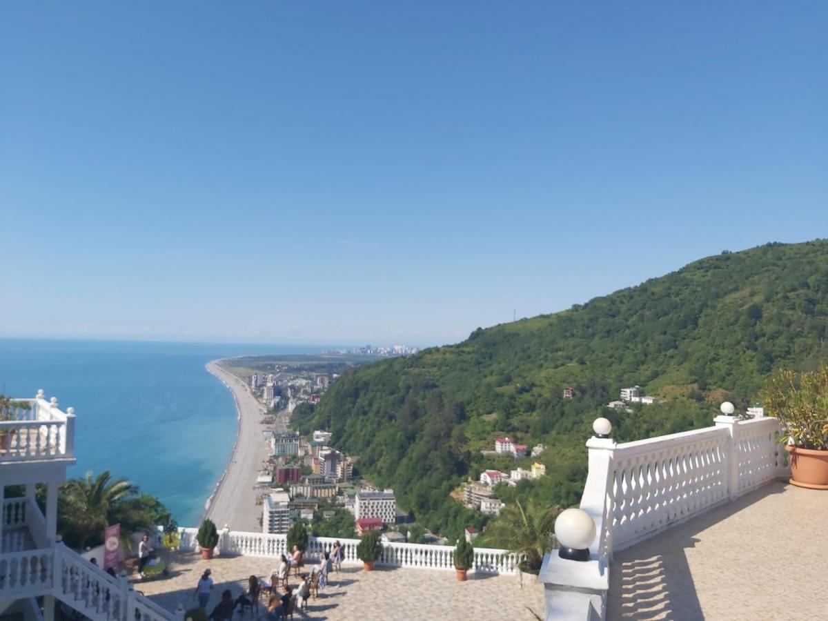 Hotel Zura Palace Kvariati Exterior foto