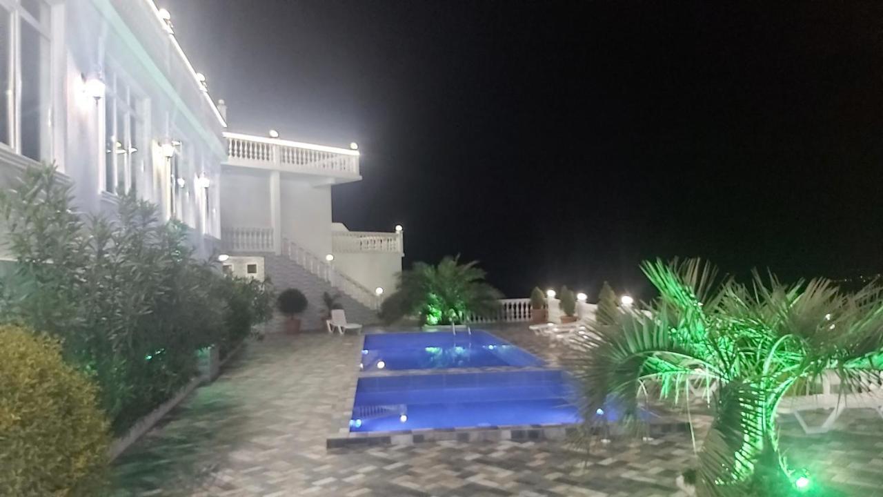Hotel Zura Palace Kvariati Exterior foto
